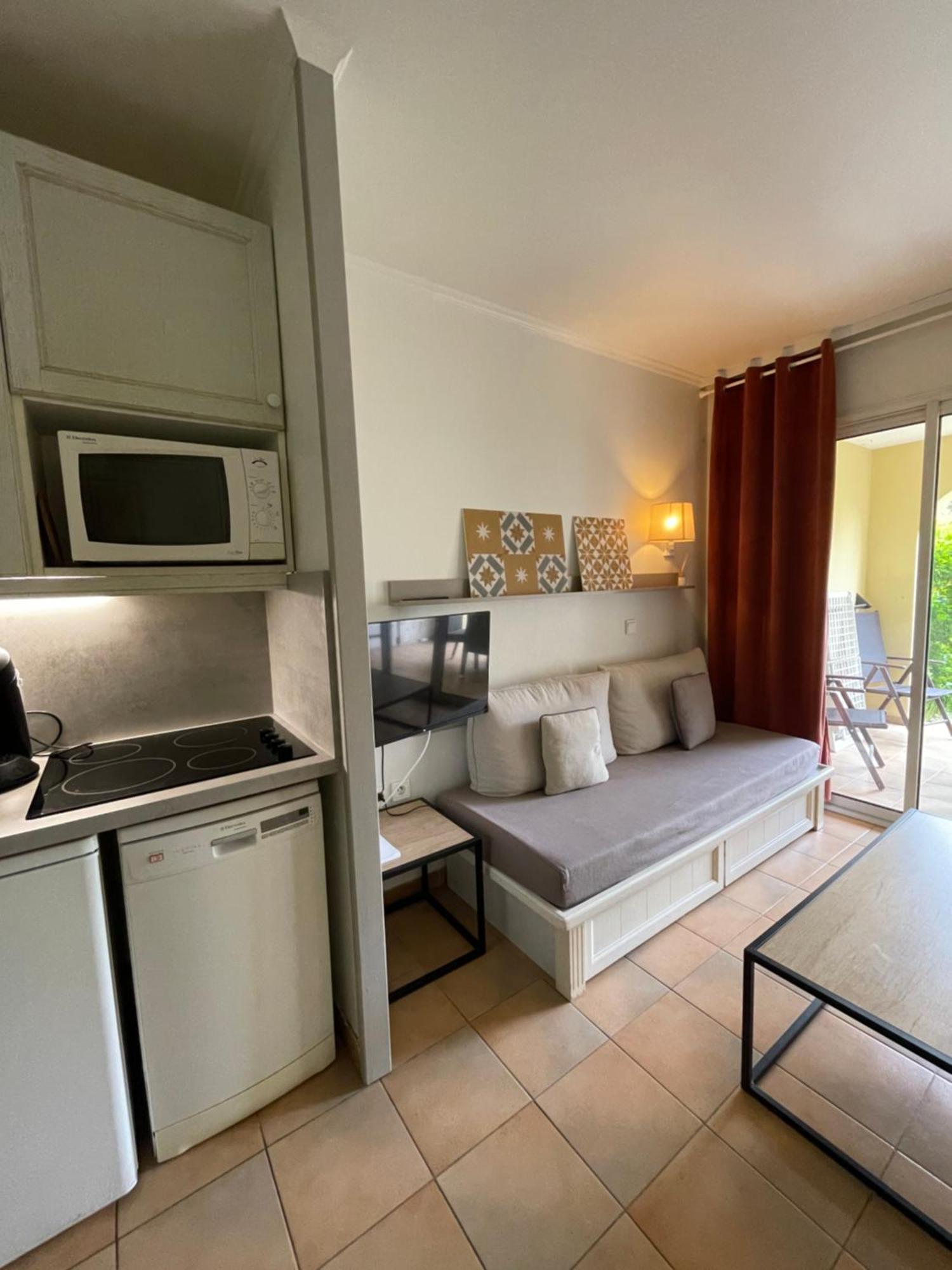Studio 4 Personnes Golf International Pont Royal Mallemort Luaran gambar